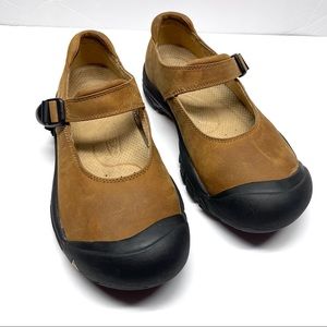 Keen Leather Nubuck Mary Jane Hiking Slip On Shoe